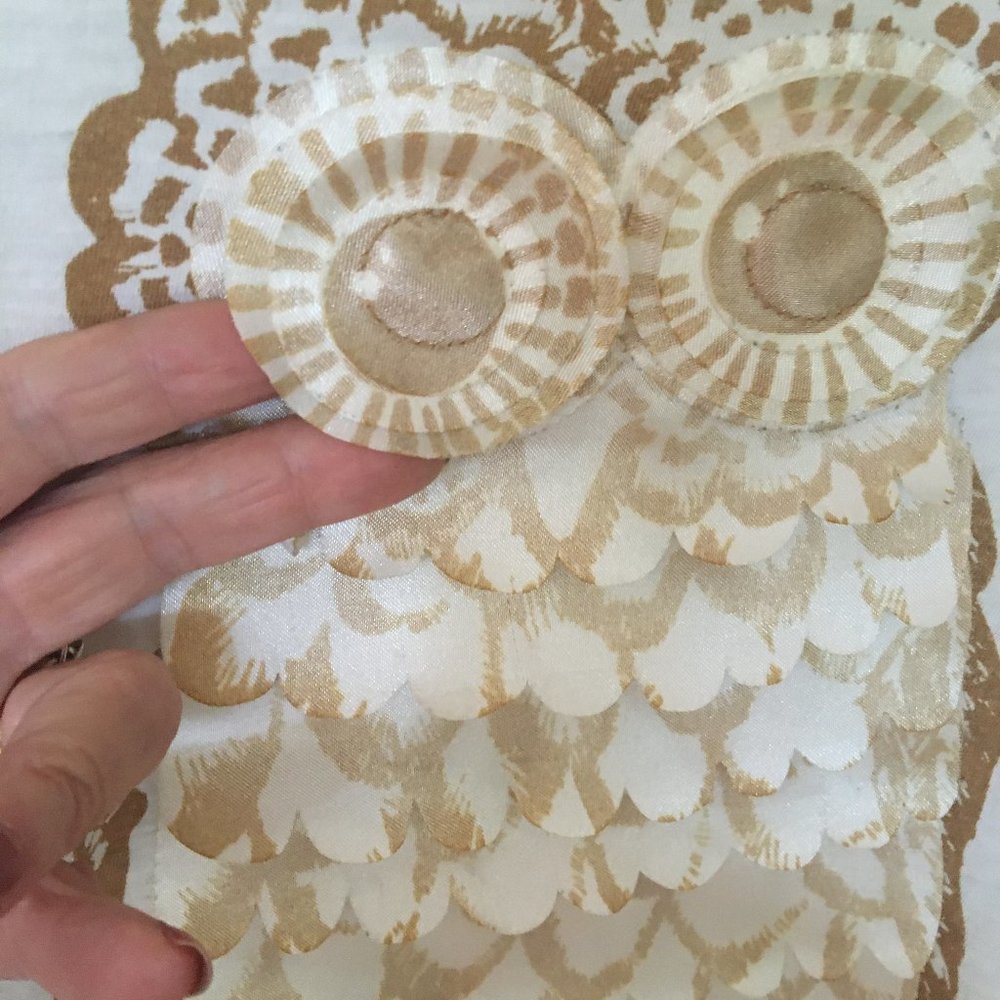 Owl "3D-effect" Tee-Shirt, Cream / Tan color - Picture 4 of 4